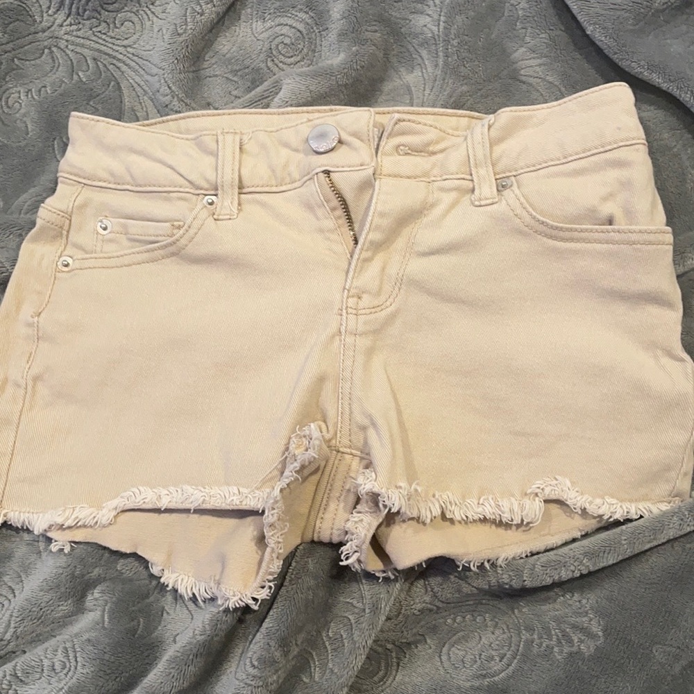 no boundaries low rise jean shorts